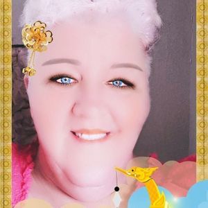 Meet your Posher, Becky